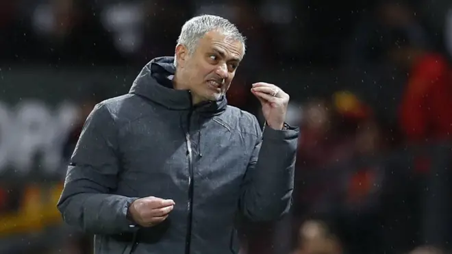 Reaksi manajer Manchester United, Jose Mourinho, dalam pertandingan 16 besar Liga Europa melawan Rostov. MU lolos ke perempat final dengan skor agregat 2-1.