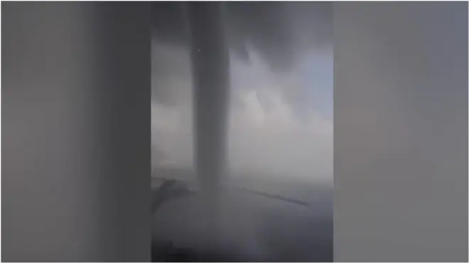 смерч у Італії