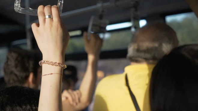 Toplu taşımada kadına şiddet