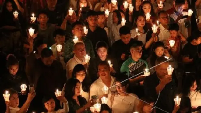 Perayaan Natal terkait erat dengan upaya pengamanan berlapis dari petugas gabungan dan elemen masyarakat.