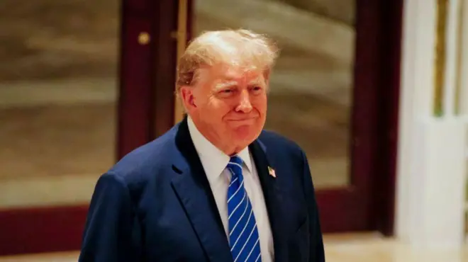الرئيس السابق دونالد ترامب