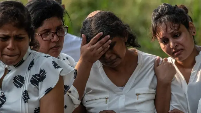 مرنے والوں میں زیادہ تر سری لنکا کے باشندے تھے جن کی آخری رسومات کی ادائیگی کا سلسلہ جاری ہے