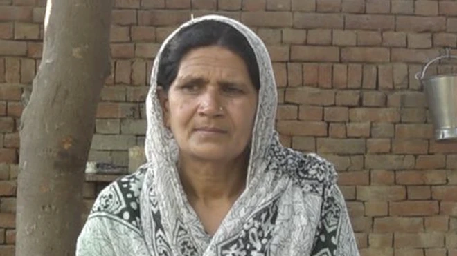 મુન્ની અને શમશાદે (પતિ-પત્ની) રમખાણમાં પોતાના માતાપિતા ગુમાવ્યા