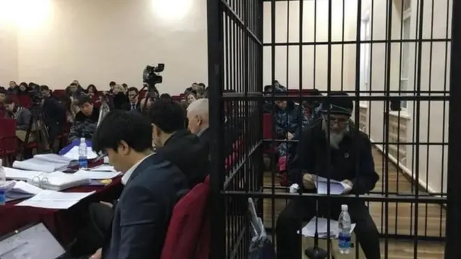 Азимжан Аскаров