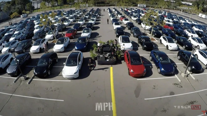 Tesla: Elon Musk, üç yıl içinde 25 bin dolar değerinde elektrikli araba üretmeyi planlıyor