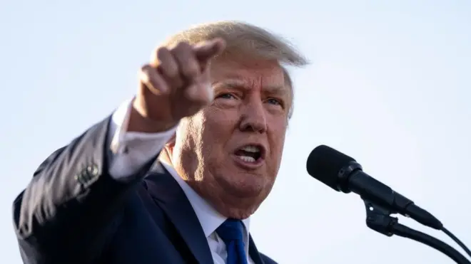 التحقيق يتعلق بمزاعم تضخيم أصول ترامب