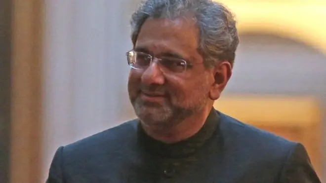 ایک رکنی ایپلیٹ بینچ نے سابق وزیراعظم کو ووٹروں سے حقائق چھپانے کا مرتکب قرار دیتے ہوئے انھیں آئین کی شق 62 ون ایف کے تحت نااہل قرار دے دیا تھا۔