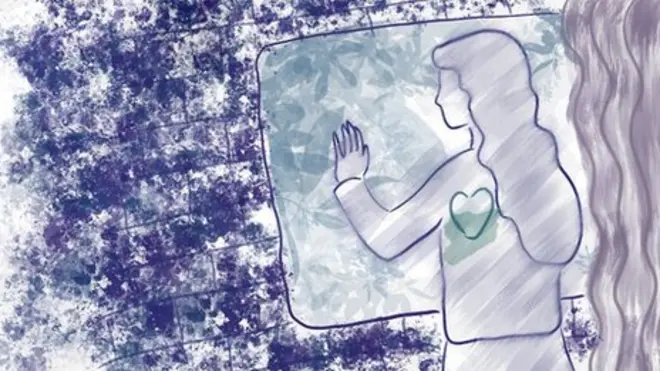 فتاة عند الشباك