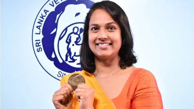 ආචාර්ය තරංගා තෝරදෙණිය