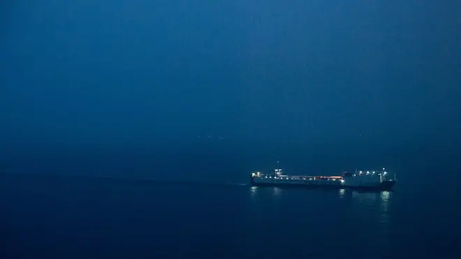 Корабель, архів