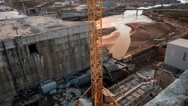 أعلن مسؤولون إثيوبيون بدأ ملء "سد النهضة" في يوليو/تموز المقبل، بغض النظر عن التوصل إلى اتفاق مع مصر