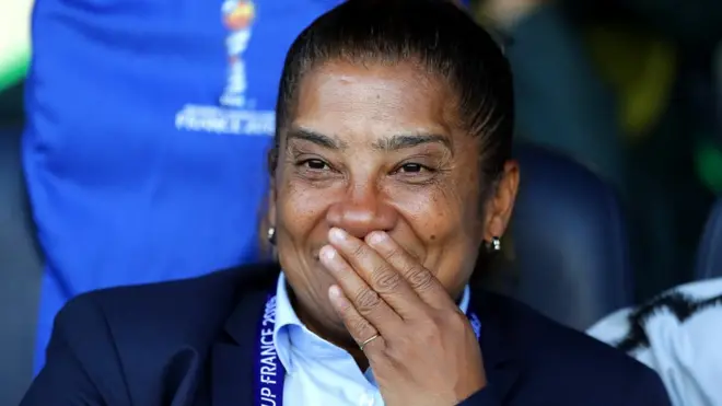 دزیره الیس که در المپیک ۲۰۱۶ ریو دستیار ورا پائو، مربی وقت تیم ملی زنان آفریقای جنوبی بود، پارسال گذشته هدایت این تیم را برعهده گرفت.