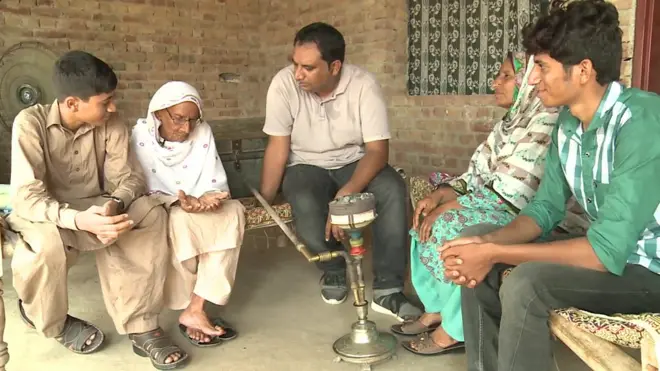 ७० वर्ष अघि भारत र पाकिस्तानको विभाजनको त्रासदी भोगेका दुई प्रत्यक्षदर्शीहरुसंगको कुराकानीमा आधारित बीबीसी रिपोर्ट (भिडिओ)