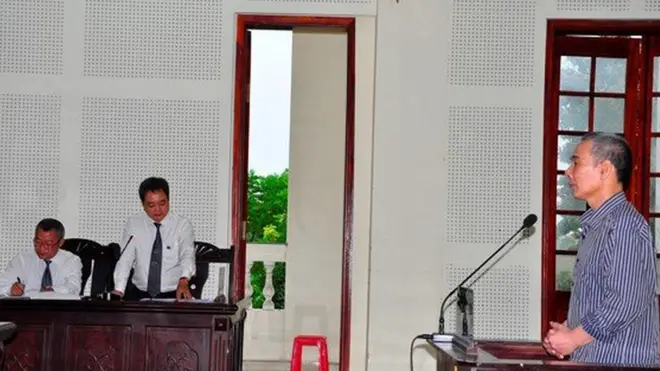 Báo Nghệ An cáo buộc ông Lê Đình Lượng "có nhiều bài viết với nội dung tuyên truyền, kích động, xuyên tạc, phỉ báng chủ trương, đường lối của Đảng"