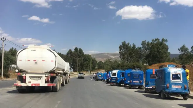 ኣብ ትግራይ፡ ምንቅስቓስ ተሽከርከርትን ኣገልግሎት መብራህትን ጀሚሩ