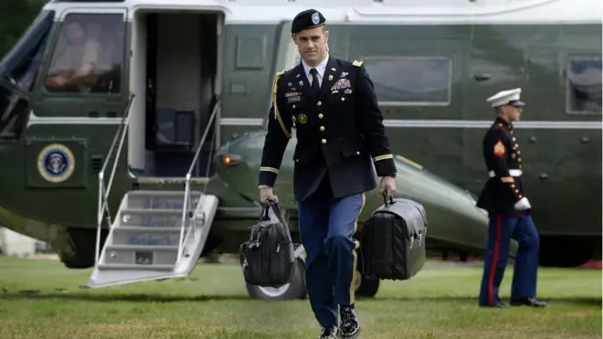 El maletín nuclear viaja a todos los lugares a los que el presidente de Estados Unidos va.