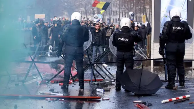 Brüksel'de gösteri