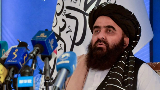 د طالبانو بهرنیو چارو چار سبمالي وزیر امیر خان متقي وویل، د بدلون موده کې دوی له بهرنیو استازو سره مسوولانه چلن کړی دی.