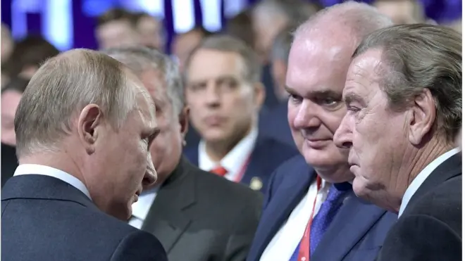 Владимир Путин, Маттиас Варниг и Герхард Шредер