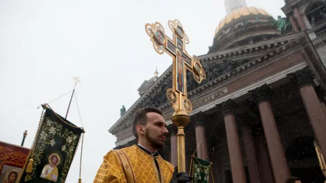 Церковь обратилась с просьбой передать ей Исаакеивский собор еще в 2015 году, но ояфициальной заявки на него не подала до сих пор