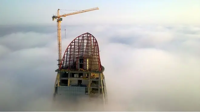 Alov Qüllələrinin tikintisi 2007-ci ildə başlayıb