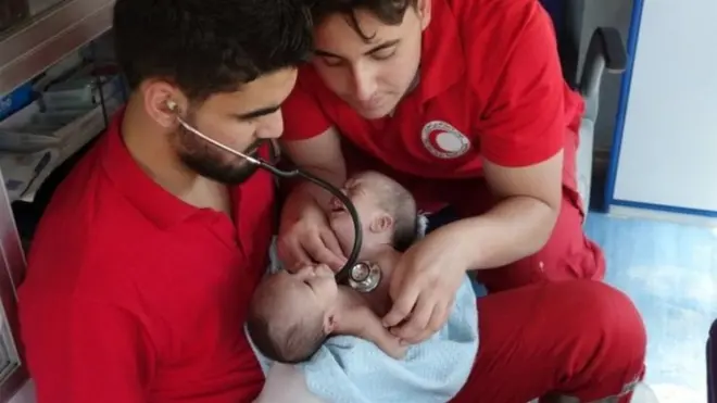 Watoto hao pacha wa kiume waliokuwa na umri wa mwaka mmoja