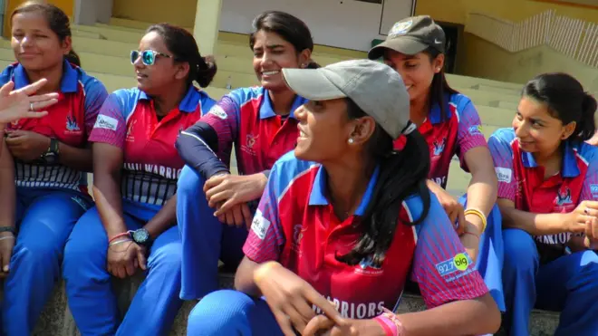 कश्मीरी महिला क्रिकेटर्स