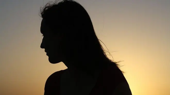 మహిళా షాడో