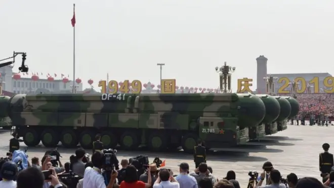 중국이 2019년 10월 1일 건국 70주년을 맞아 공개한 DF-41 대륙간탄도미사일