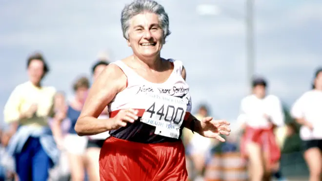 Седая марафонша