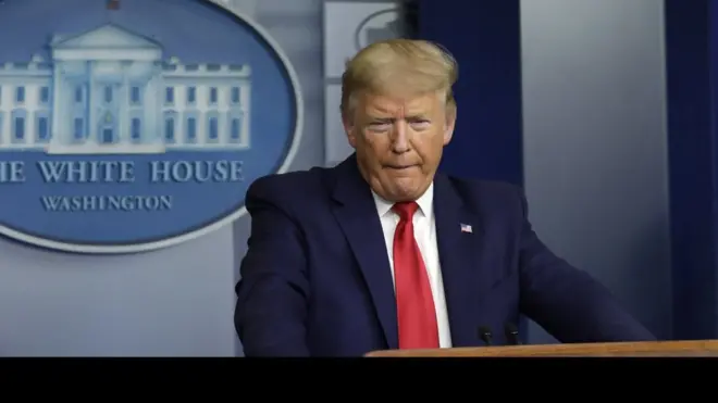 Donald Trump dice que no cree que vaya a usar mascarilla.