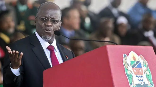 Depuis son élection en 2015, le président Magufuli a multiplié les actions coup de poing et un style intransigeant.