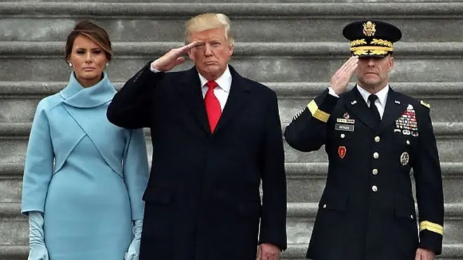 د امریکا ولسمشر ټرمپ کابل کې امریکايي پوځیانو سره خبرې کړي