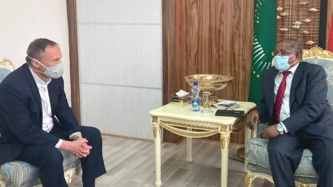 Ministira Dhimma Alaa Itoophiyaa Obbo Gadduu Andaargaachaw (mirga) fi Itoophiyaatti ambaasaaddara US Maayik Reeynar