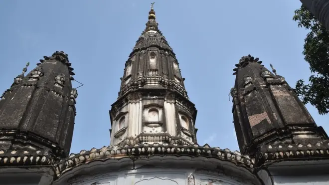 تقریباً 150 سال قبل تعمیر ہونے والا یہ مندر کسی زمانے میں کلیان داس مندر کہلاتا تھا