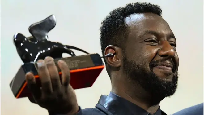 أمجد أبو العلاء