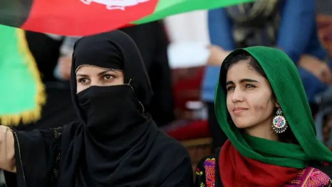 د کرېکټ ښځينه ملي لوبډله ولې مهمه ده