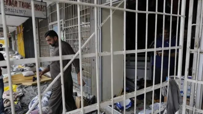 Maduka eneo la Jeppeston yanayomilikiwa na wageni yalivamiwa.