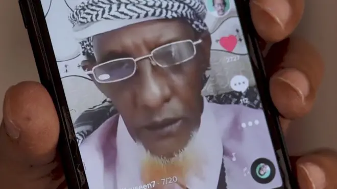 Mid ka mid muuqaaladiisii ugo horeeyay ee uu dadka ku wacdin jiray