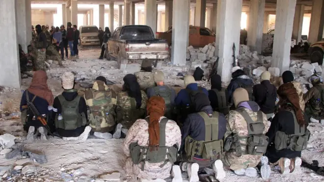 منيت فصائل المعارضة في شرق حلب بخسائر فادحة خلال الأسابيع القليلة الماضية