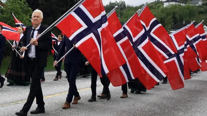 Праздничное шествие