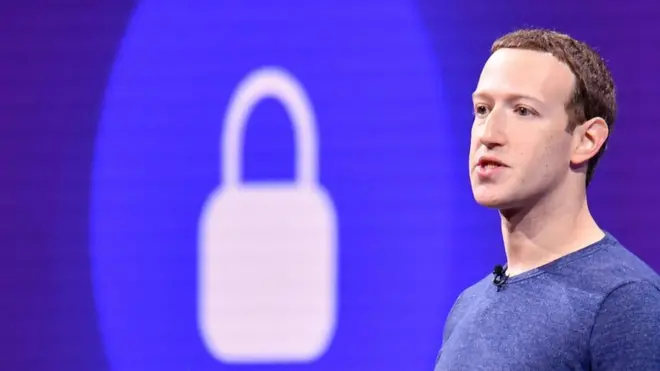 После критики за сбор информации пользователей, "Фэйсбук" стал придавать больше значения защите личных данных