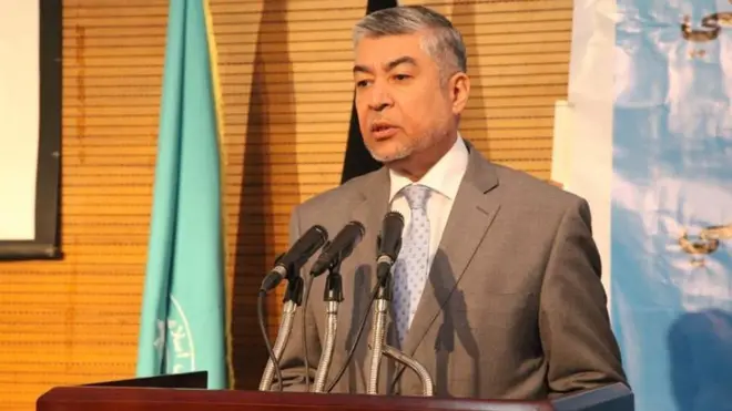 د پوهني وزير اسدالله بلخي بي بي سي ته وويل، د دې کمسيون د کار په پای کې به پرېکړه وشي چې کومه مضمونونه ګټور او کوم نه دي.