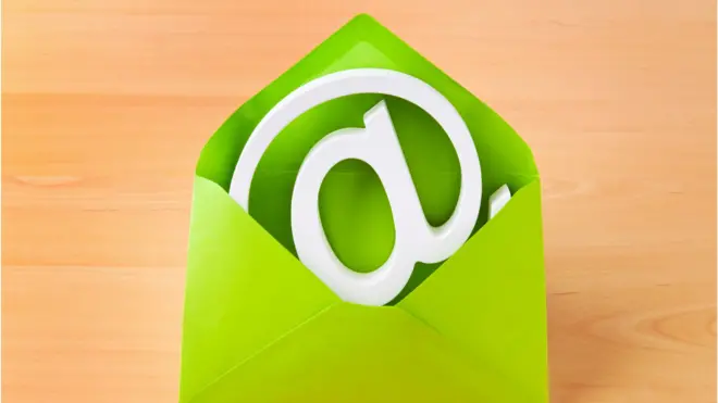 e-mail українською