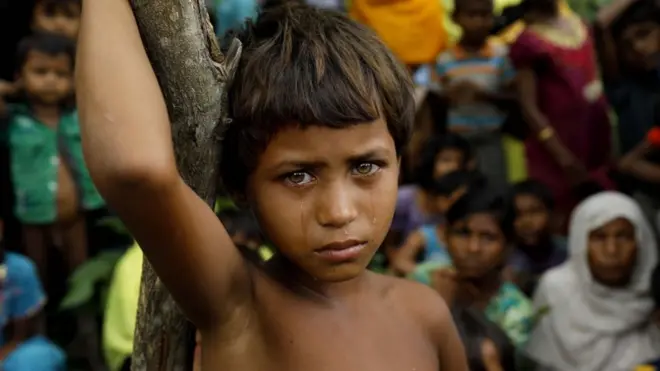 أكثر من 700 ألف من المسلمين الروهينجا هربوا من ميانمار خوفا على حياتهم