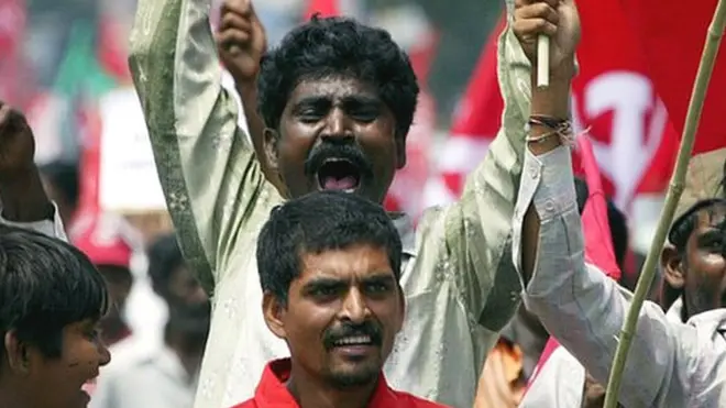 కమ్యూనిస్టు పార్టీ కార్యకర్తలు