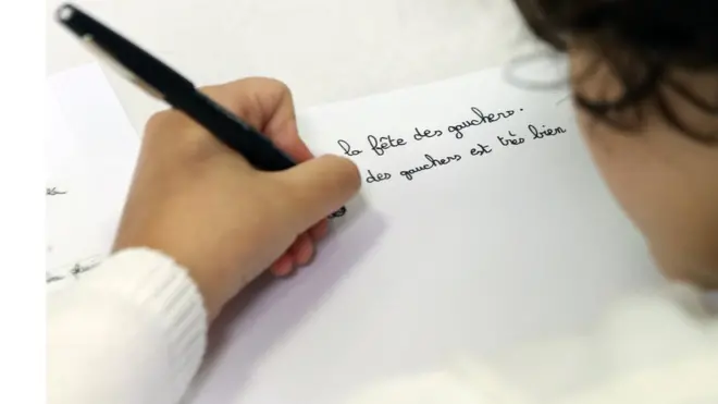 فِن لینڈ میں ہینڈ رائٹنگ کو آہستہ آہستہ نصاب سے نکال دیا گیا ہے