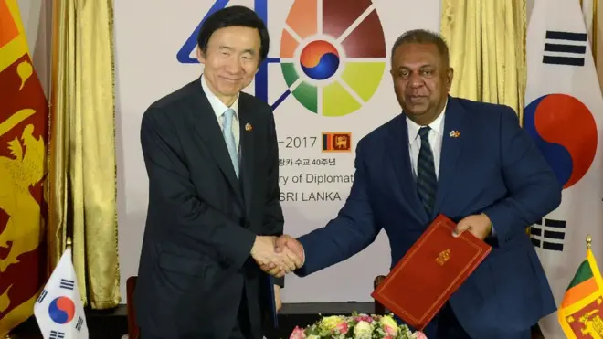 දකුණු කොරියාවේ විදේශ අමාත්‍ය