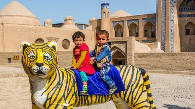 Аёлларга муносабатни ўзгартирайлик...