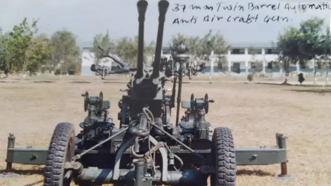 तत्कालीन शाही नेपाली सेनाका लागि १६ वटा एन्टी एअरक्राफ्ट गन खरिद गरिएको थियो